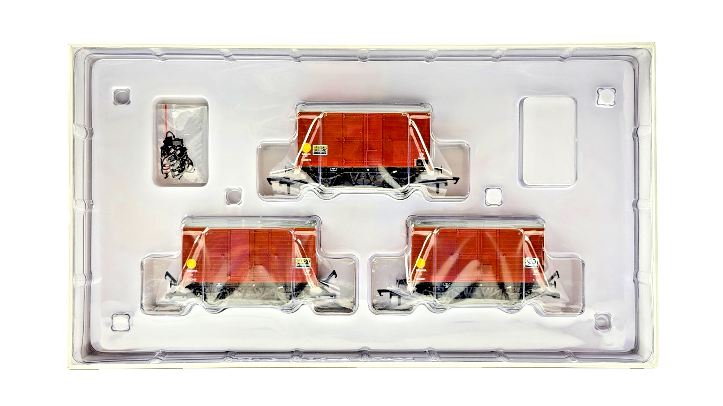 ACCURASCALE OO GAUGE - ACC2049 - SR D1478 VAN BRITISH RAILWAYS BANANA VAN TRIPLE