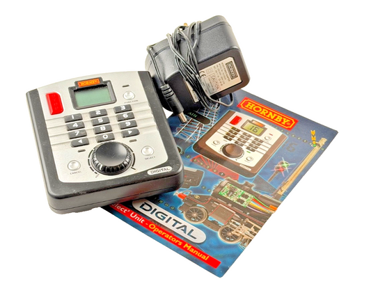 HORNBY 00 GAUGE - R8213 - DCC DIGITAL SELECT POWER CONTROLLER & ADAPTER UNBOXED