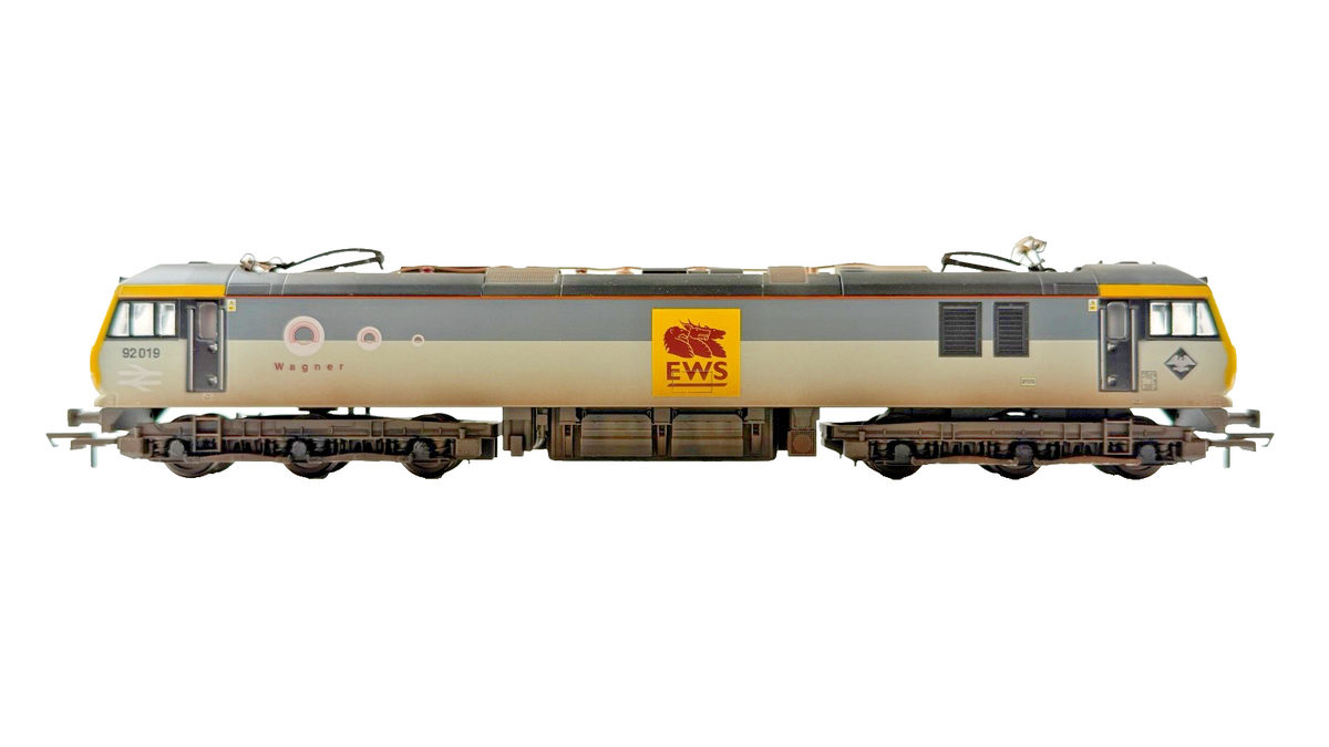 HORNBY OO GAUGE - R3347 - CLASS 92 LOCOMOTIVE 92019 EPS EWS WAGNER TMC WEATHERED