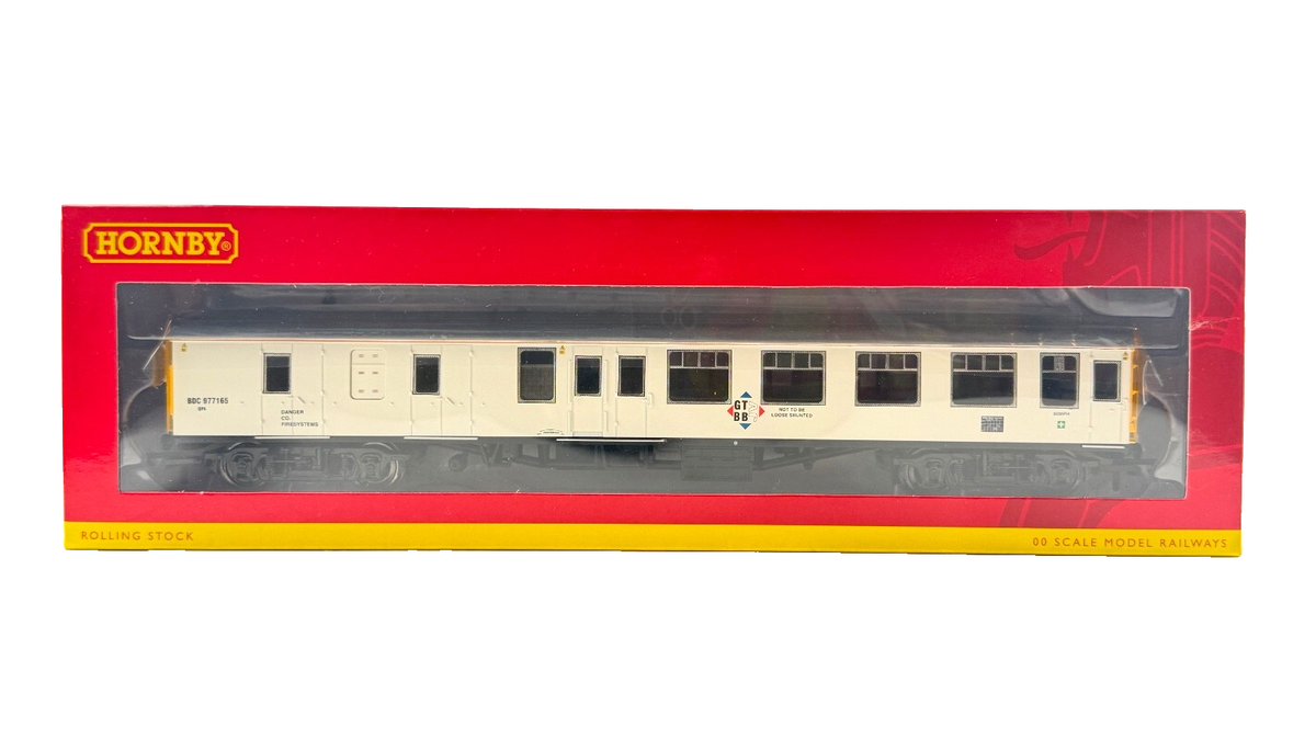 HORNBY OO GAUGE - R40213 - BALFOUR BEATTY STAFF COACH MK1 BSK NO.BDC977165
