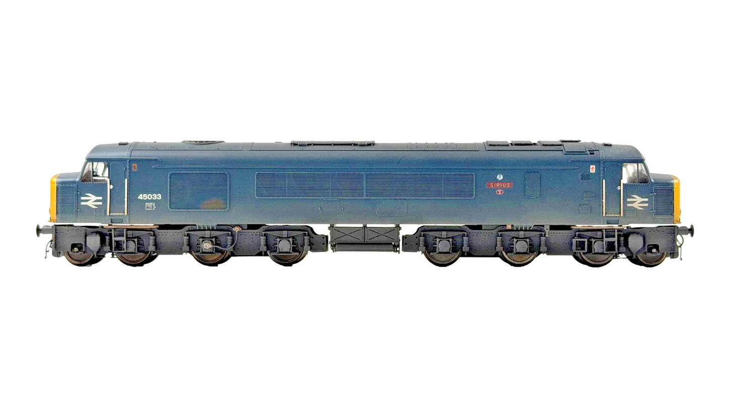 HELJAN OO GAUGE - 45304 - CLASS 45/0 DIESEL 45033 BR BLUE SIRIUS WEATHERED BOXED