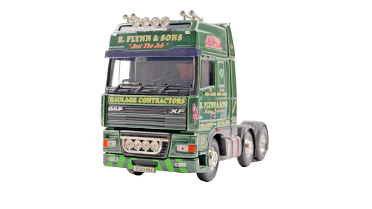 CORGI 1/50 SCALE DIECAST R.FLYNN & SONS HAULAGE DAF XF TRACTOR + MIRRORS UNBOXED