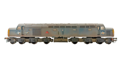 BACHMANN OO GAUGE - CLASS 40 DIESEL 40025 BR BLUE LUSITANIA DCC SOUND WEATHERED