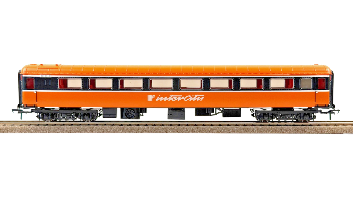 MURPHY MODELS 00 GAUGE - MM5212A - MKIID STANDARD IR IRISH INTERCITY COACH