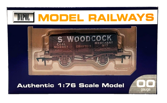 DAPOL 00 GAUGE - S. WOODCOCK COAL MERCHANTS MARKET DRAYTON 7 (LIMITED EDITION)