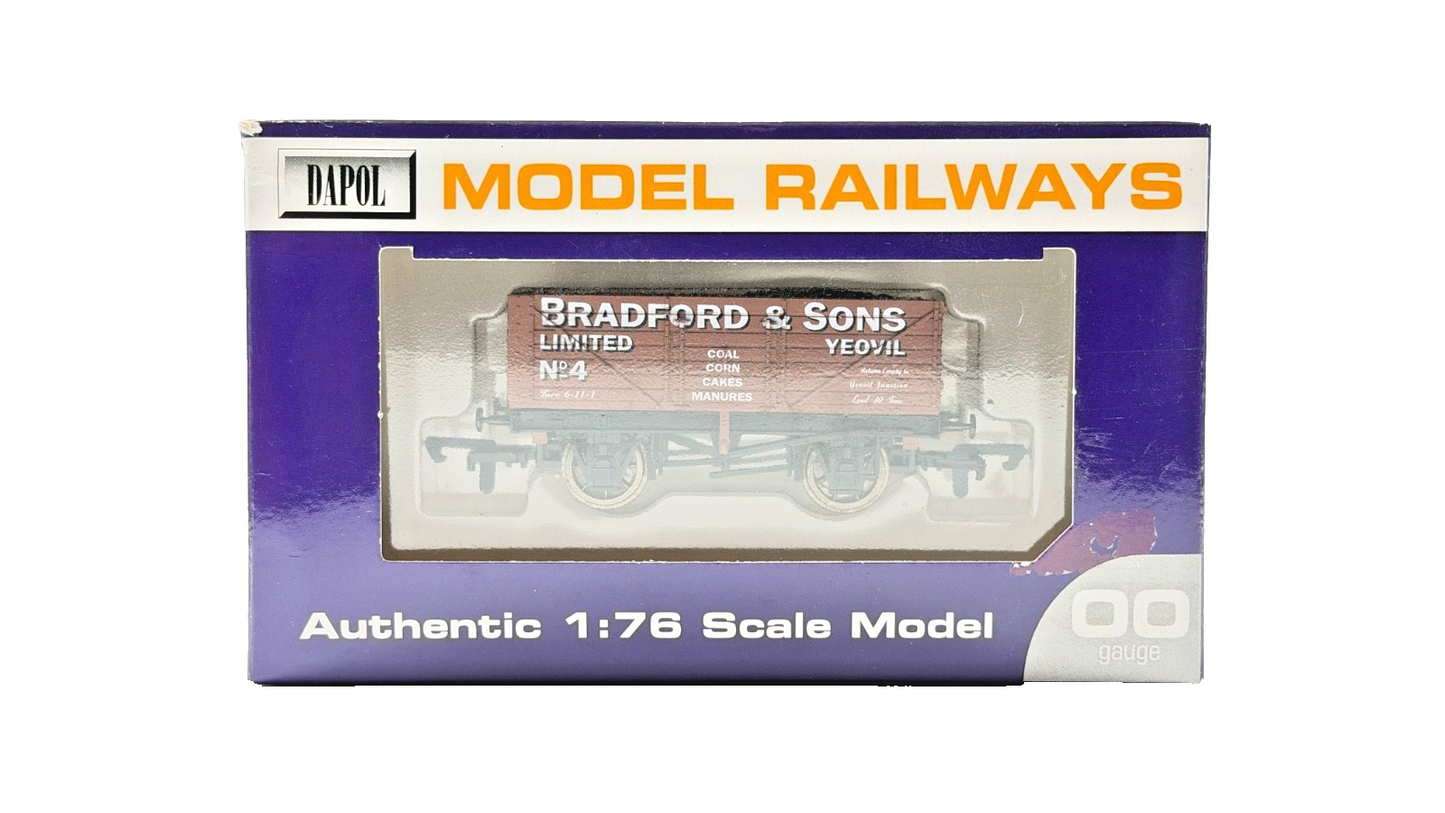 DAPOL 00 GAUGE - BRADFORD & SONS OF YEOVIL PLANK WAGON NO.4 (LIMITED EDITION)