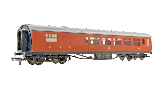 SILVER FOX MODELS OO GAUGE - GNRI NORTHERN IRISH RAIL B8 BUFFET CAR MAHOGANY 266