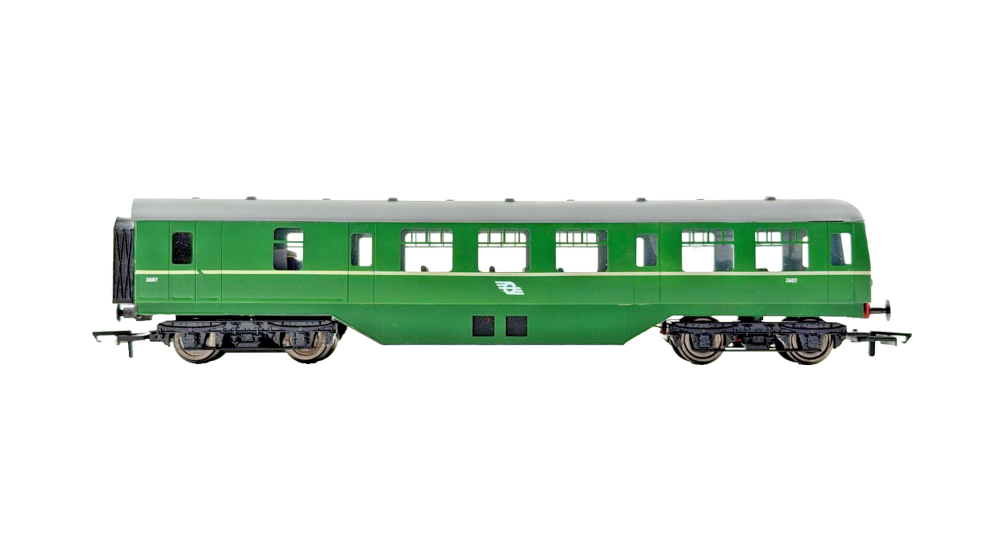 SILVER FOX MODELS OO GAUGE - CIE GREEN 2600 CLASS RAILCAR 2 CAR DMU PARK ROYAL