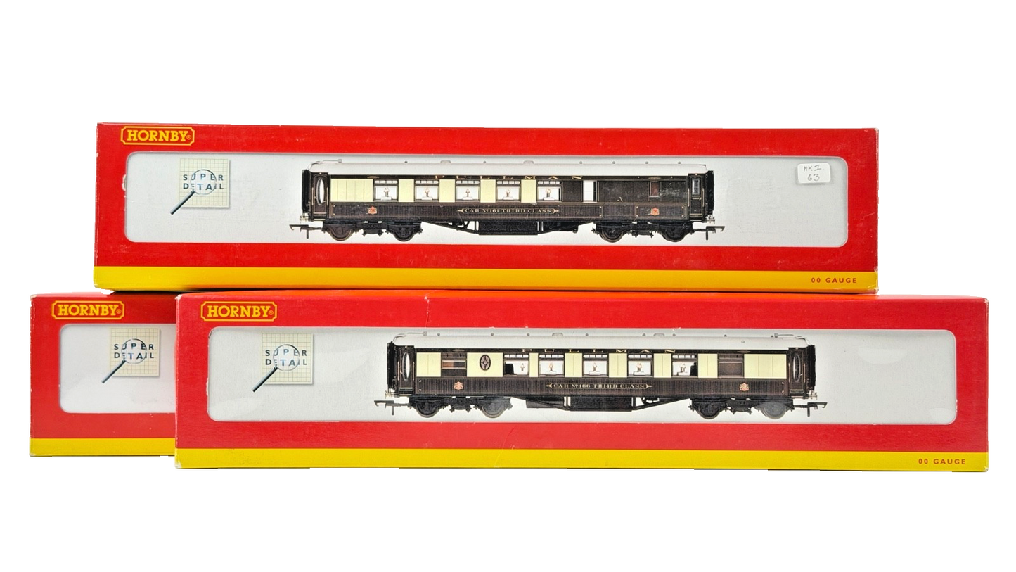 HORNBY OO GAUGE - R4144A/R4146A/R4150A - RAKE OF ASSORTED PULLMAN COACHES BOXED