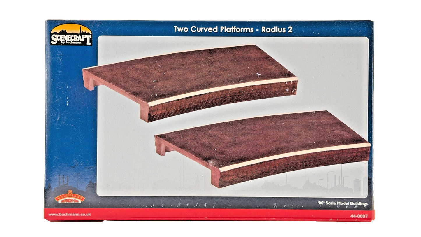 BACHMANN OO GAUGE SCENECRAFT - 44-0007 - TWO CURVED PLATFORMS - RADIUS 2 - NEW