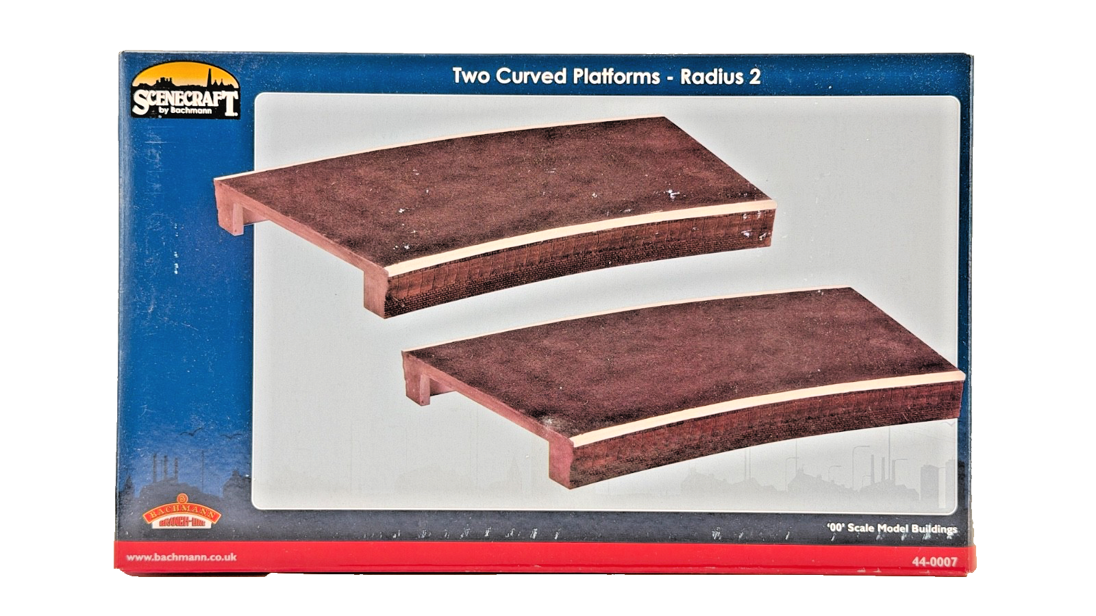 BACHMANN OO GAUGE SCENECRAFT - 44-0007 - TWO CURVED PLATFORMS - RADIUS 2 - NEW