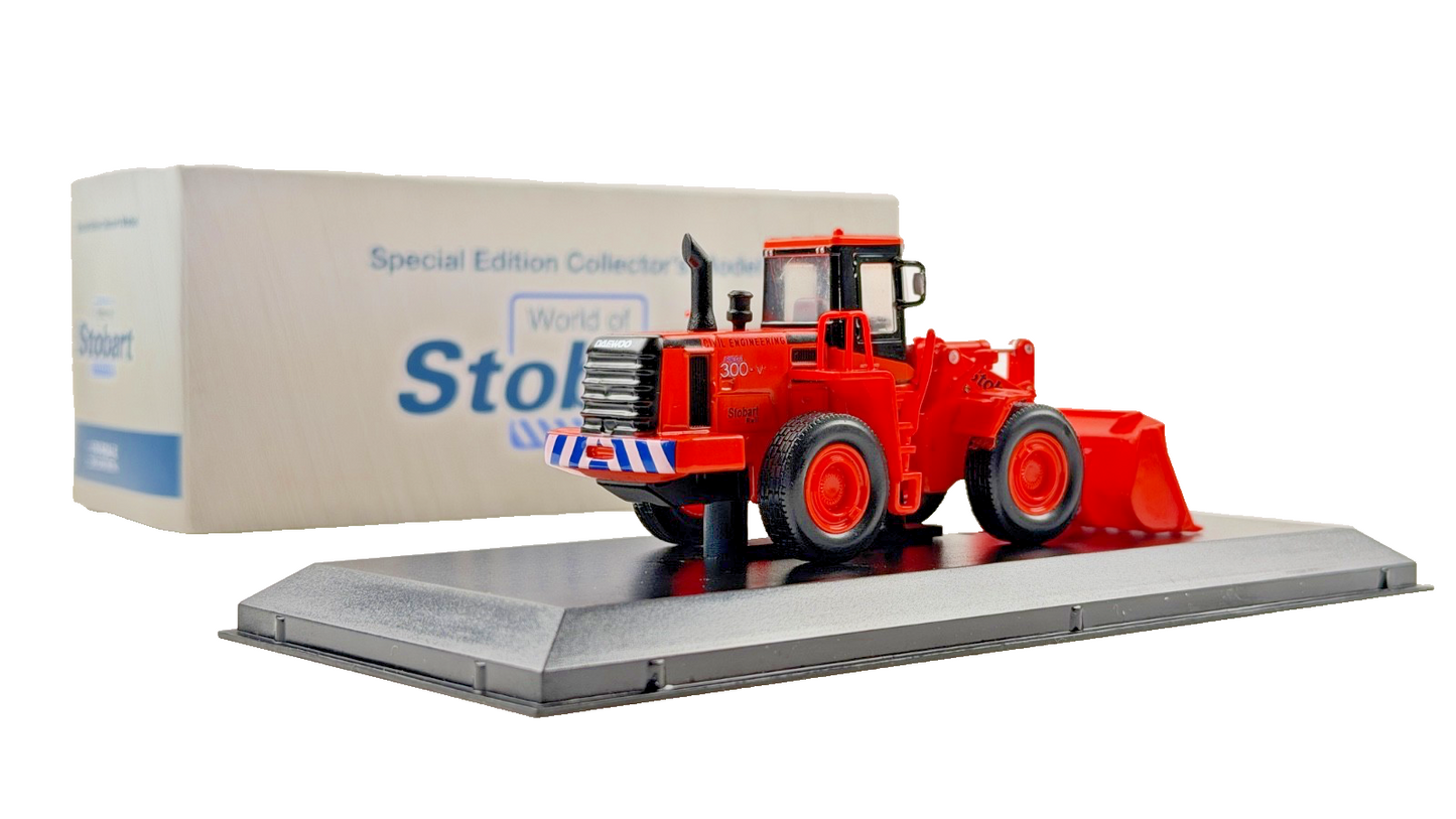 ATLAS EDITIONS 1/76 SCALE DOOSAN DAEWOOD MEGA 300-V W054 STOBART BOXED