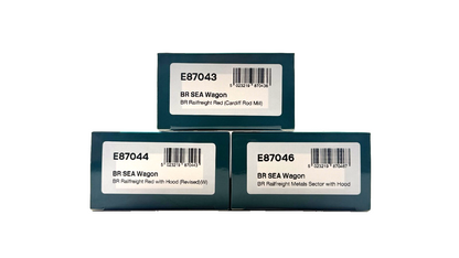EFE RAIL OO GAUGE - RAKE OF 3 BR SEA WAGONS RAILFREIGHT RED METALS SECTOR & HOOD