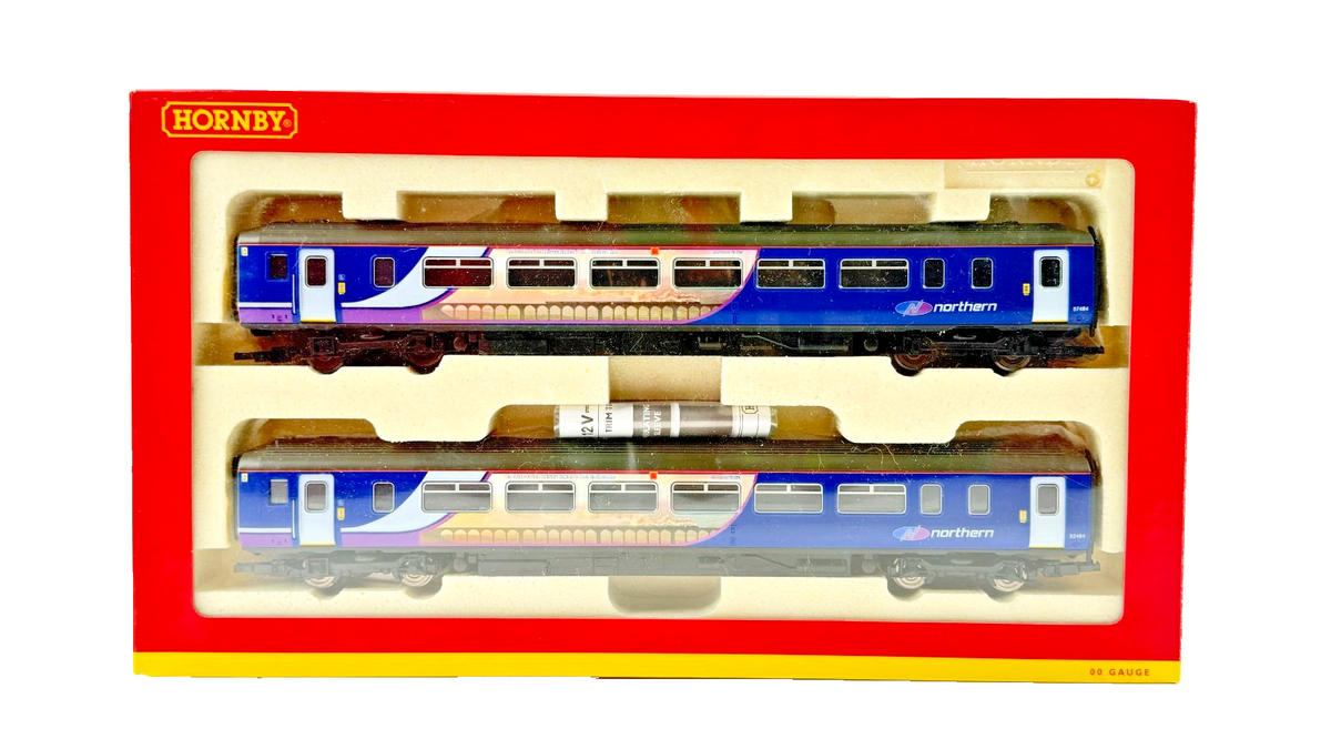 HORNBY OO GAUGE - R2694 - CLASS 156 TWO CAR DMU NORTHERN SETTLE & CARLISLE BOXED
