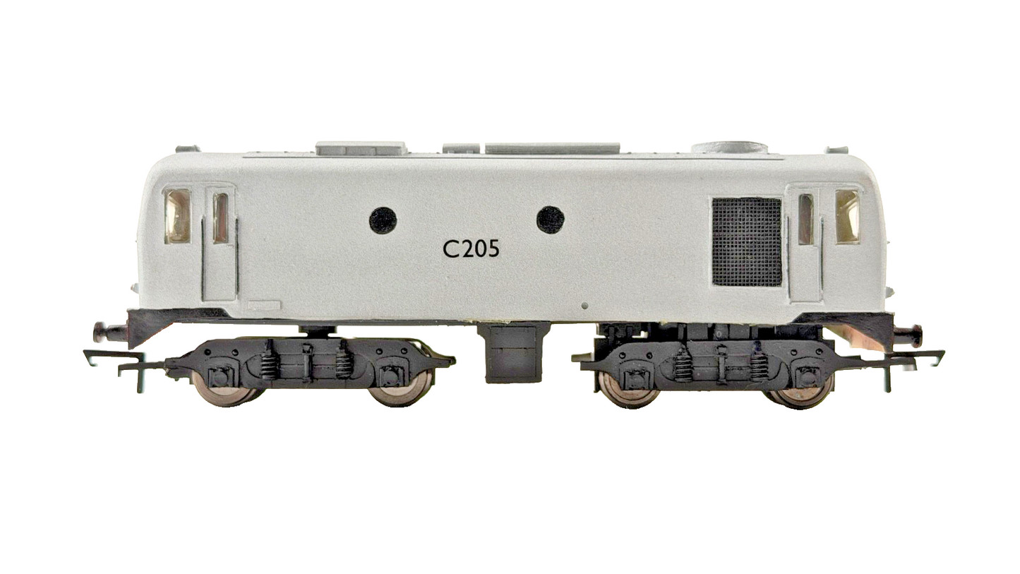SILVER FOX MODELS OO GAUGE - IRISH CIE SILVER 201 CLASS C LOCOMOTIVE C205 BOXED
