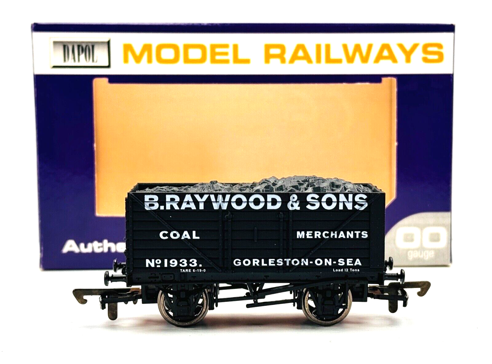 DAPOL 00 GAUGE - B RAYWOOD & SONS COAL MERCHANTS GORLESTON (LIMITED EDITION)