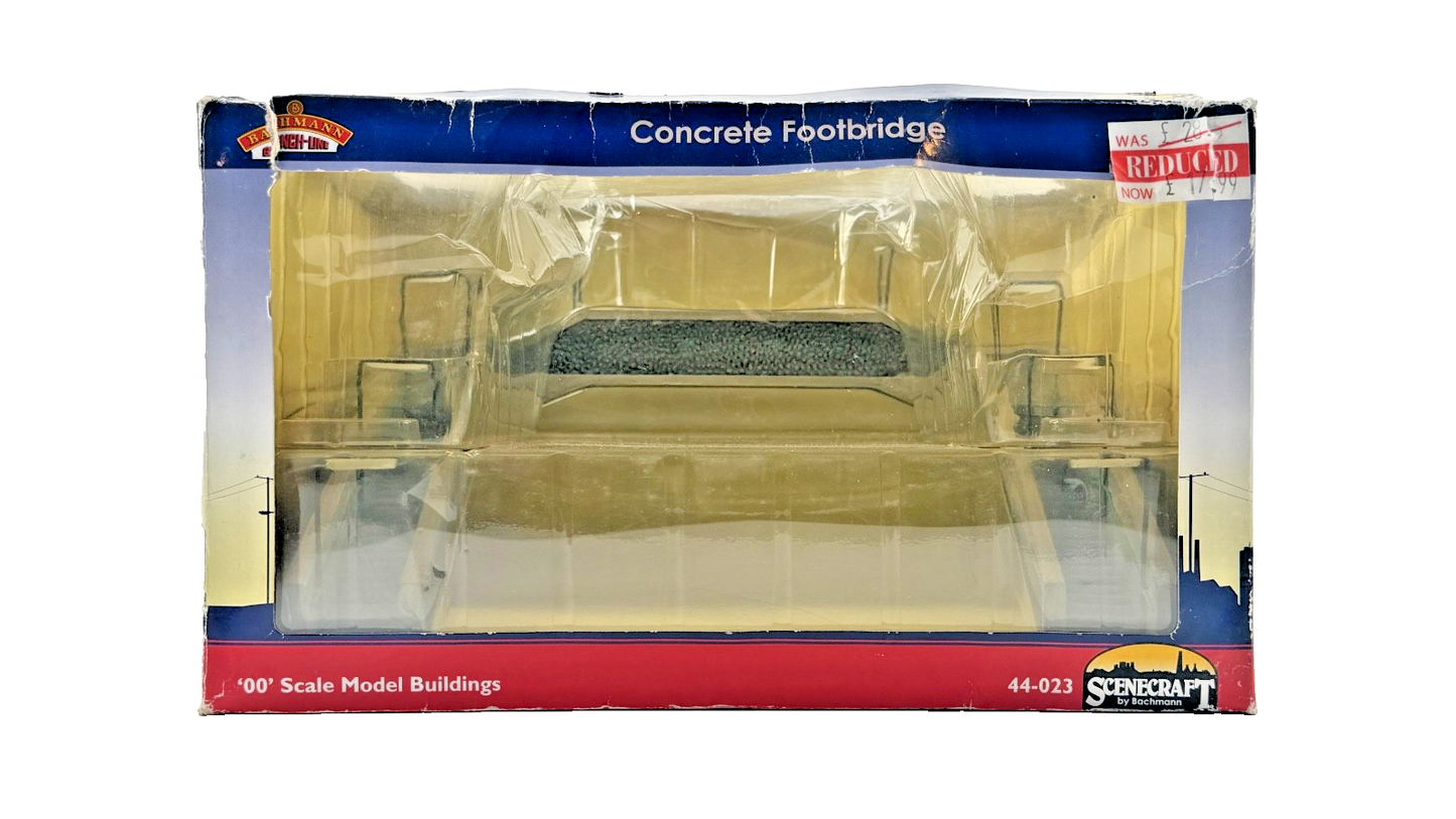 BACHMANN SCENECRAFT OO GAUGE - 44-023 - CONCRETE FOOTBRIDGE - (NEEDS REPAIR)