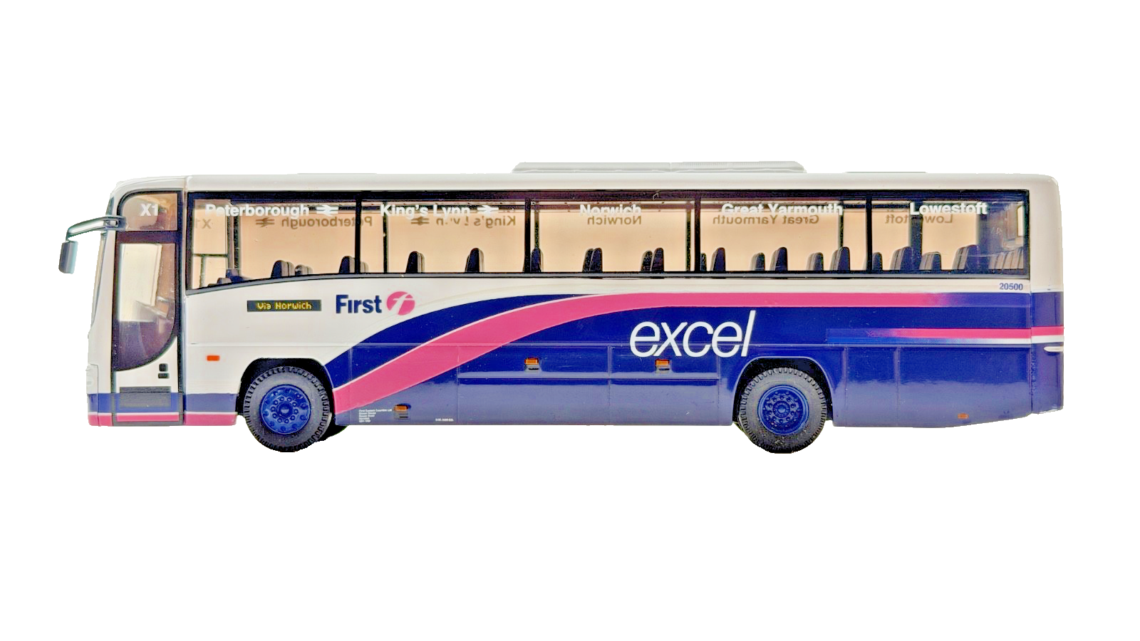 CORGI 1/76 SCALE - PLAXTON PARAGON FIRST EXCEL LOWESTOFT NORWICH COACH UNBOXED