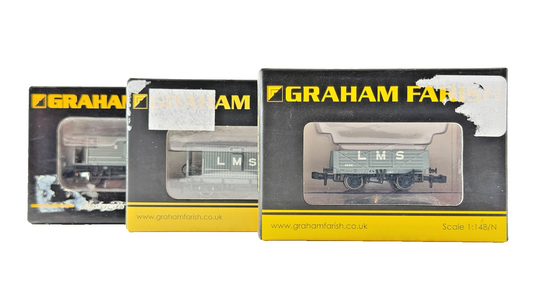 GRAHAM FARISH N GAUGE - 377-301/377-064/377-750 - RAKE OF 3 ASSORTED LMS WAGONS