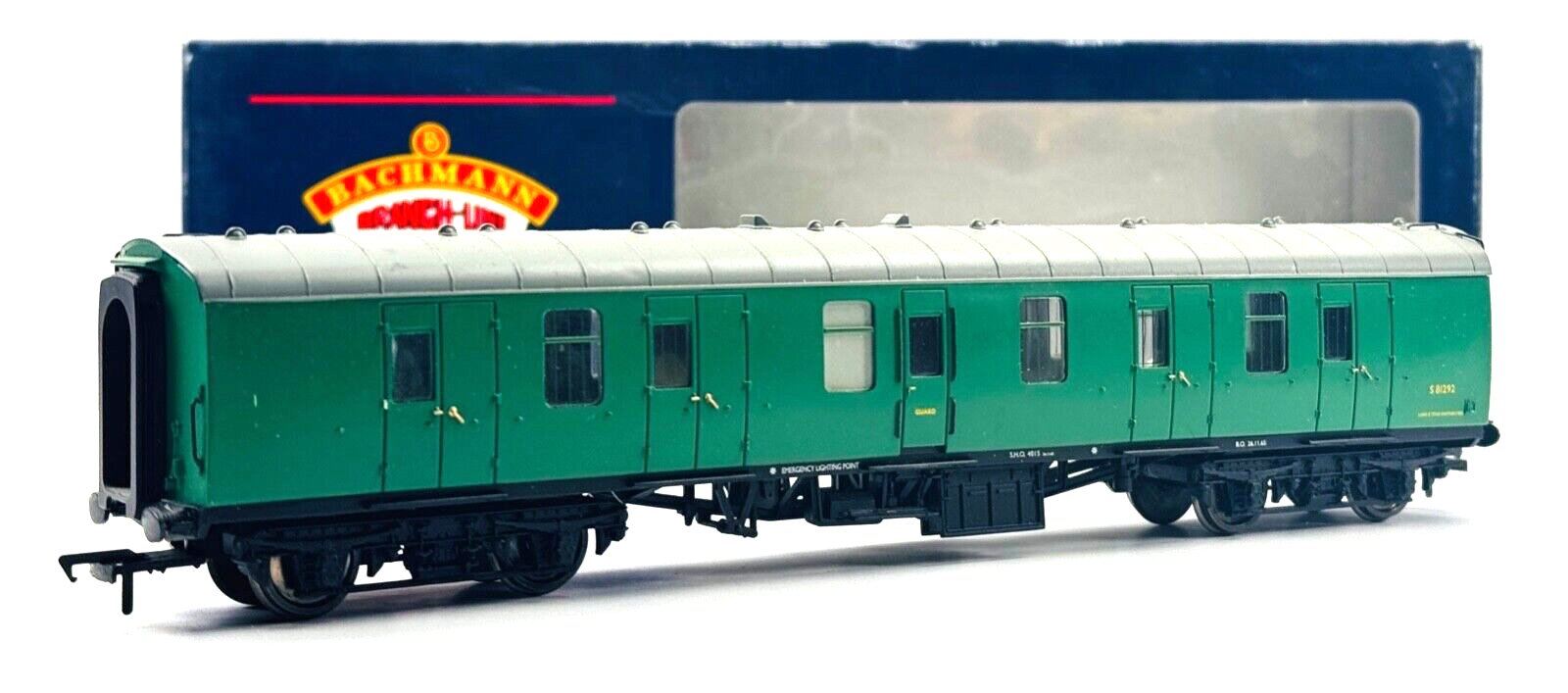 BACHMANN 00 GAUGE - 39-178A - BR MK1 FULL BRAKE COACH BG SR GREEN - BOXED