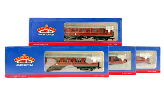 BACHMANN OO GAUGE - 34-378A/34-403A/34-453A/34-428A - 4 X BR THOMPSON COACHES