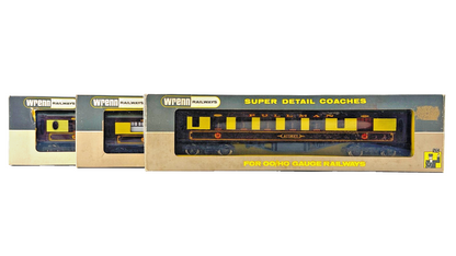 WRENN OO GAUGE - W6001.A/W6002.A - VERA AUDREY AND CAR NO.87 PULLMAN COACHES X 3