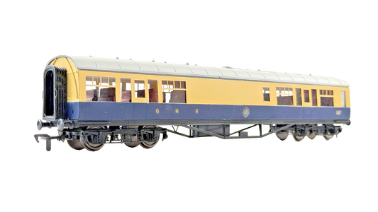 SILVER FOX MODELS OO GAUGE - GNRI NORTHERN IRISH RAIL CREAM/BLUE K23 COACH 127