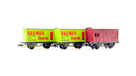 GRAHAM FARISH N GAUGE - RAKE OF 3 WAGONS RAILMAIL WATFORD GRAFAR HORSEBOX UB
