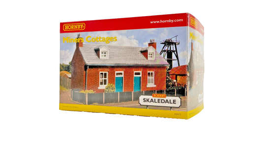 HORNBY OO GAUGE SKALEDALE - R8972 - MINERS COTTAGES - BOXED