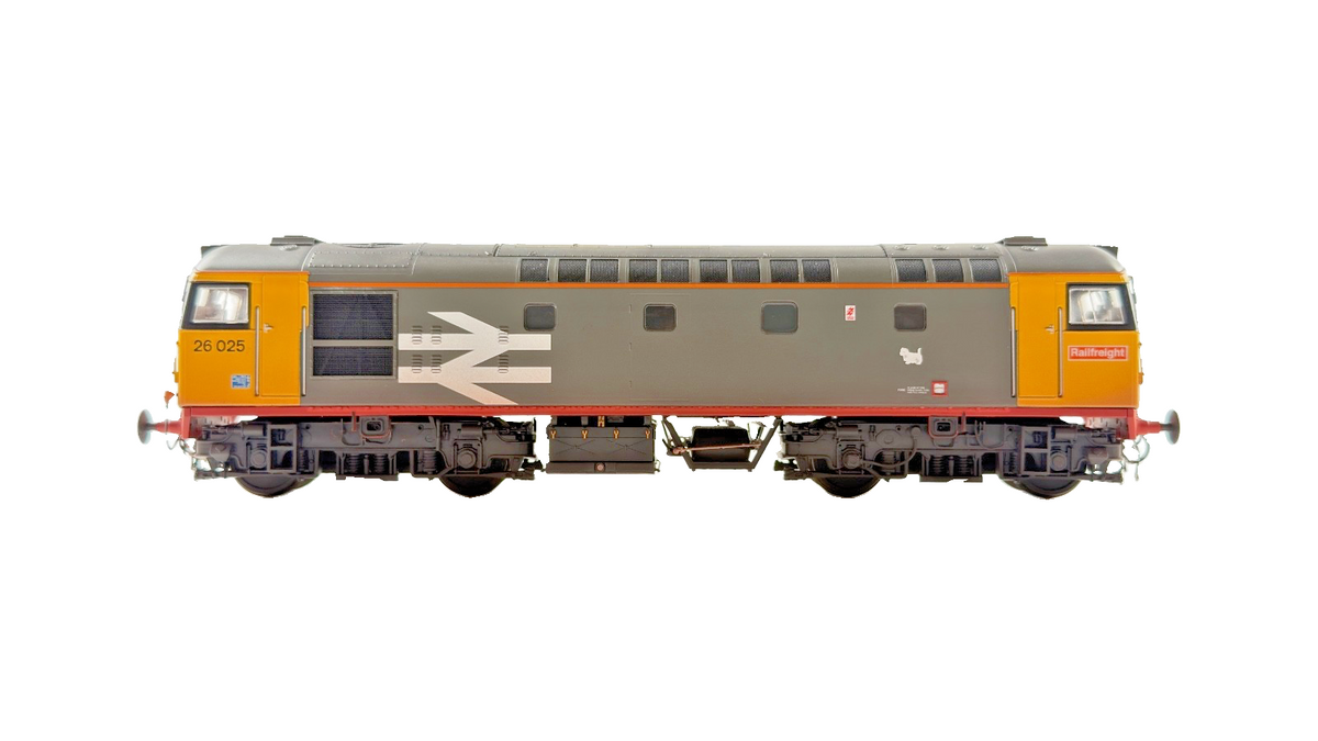 HELJAN OO GAUGE - GM4240501 - CLASS 26/1 DIESEL 26025 RAILFREIGHT RED STRIPE (W)