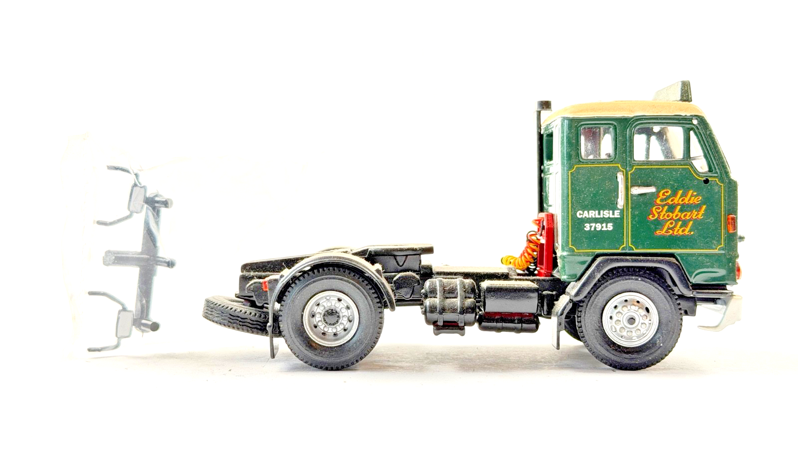 CORGI 1/50 SCALE CC13101 EDDIE STOBART VOLVO F88 4X2 TRACTOR UNIT UNBOXED