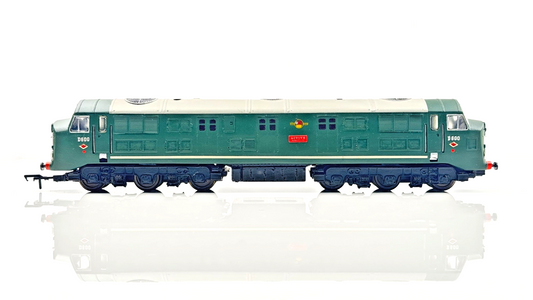 SILVER FOX 00 GAUGE - CLASS 41 DIESEL WARSHIP D600 'ACTIVE' BR GREEN - BOXED