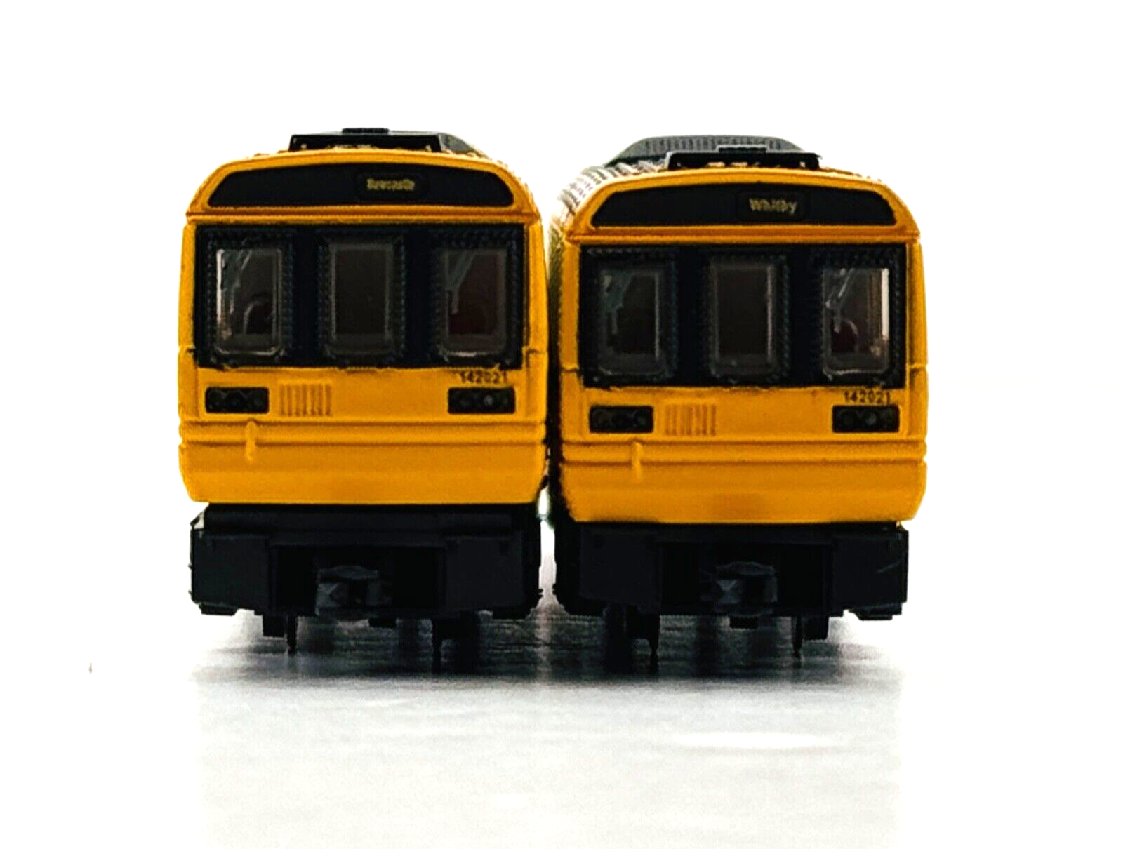 DAPOL N GAUGE - CLASS 142 PACER DMU 2 CAR 'REGIONAL RAILWAYS' - UNBOXED