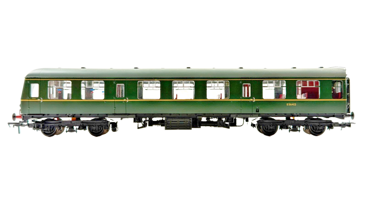 BACHMANN OO GAUGE - 31-326 - CLASS 105 TWO CAR DMU BR GREEN WITH SPEED WHISKERS