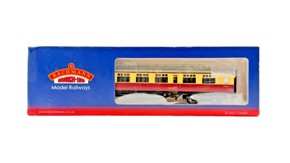 BACHMANN OO GAUGE - 34-379 - 63FT THOMPSON 2ND CLASS COACH BR CRIMSON CREAM