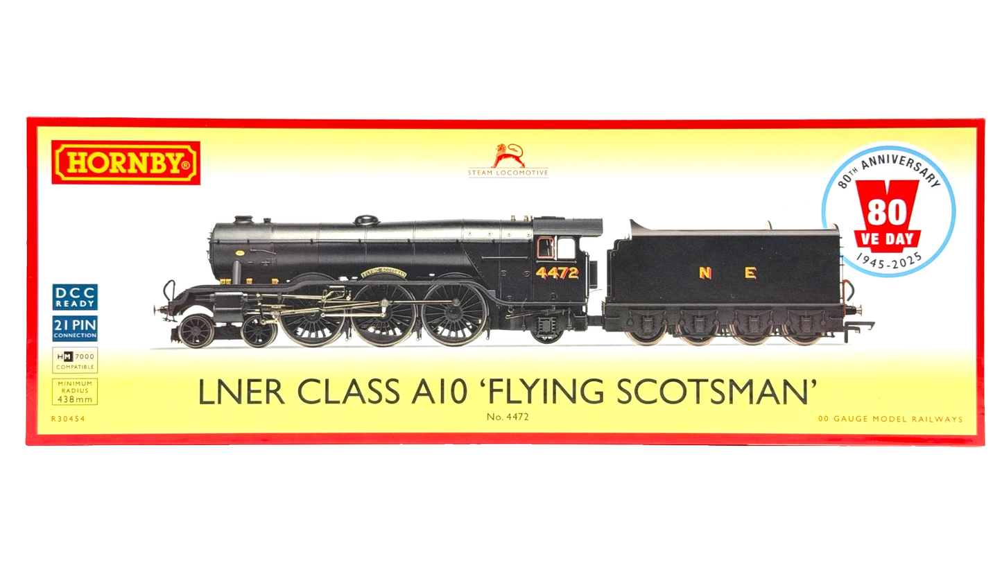HORNBY OO GAUGE - R30454 - LNER CLASS A10 NO.4472 FLYING SCOTSMAN VE DAY 80TH