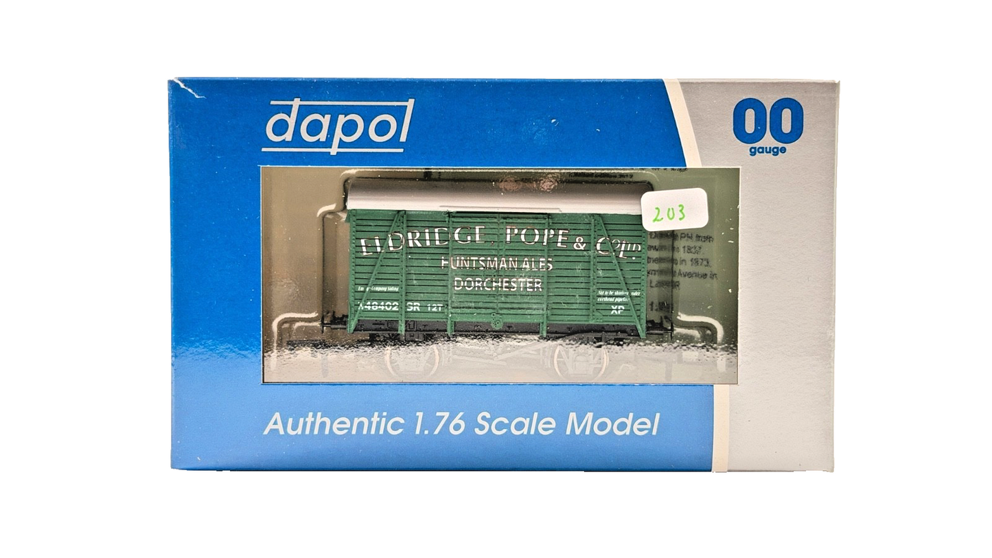 DAPOL 00 GAUGE - ELDRIDGE POPE & CO HUNTSMAN ALES DORCHESTER (LIMITED EDITION)