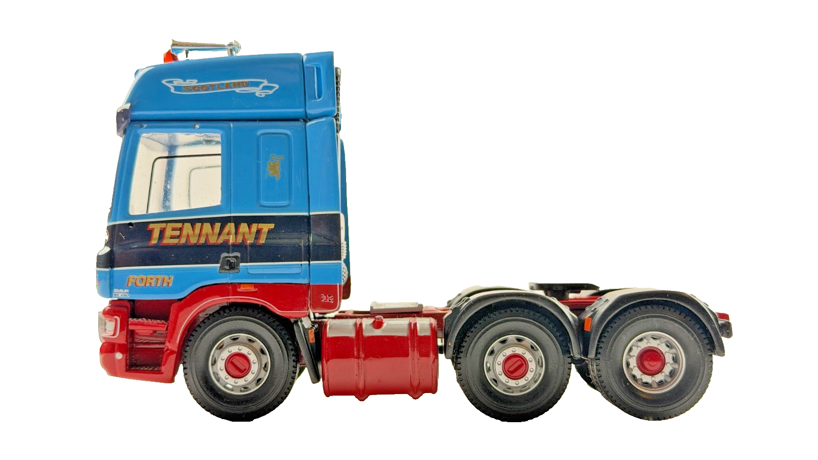 CORGI 1/50 SCALE DIECAST DAF CF TENNANT TRANSPORT SCOTLAND TRACTOR UNIT UNBOXED