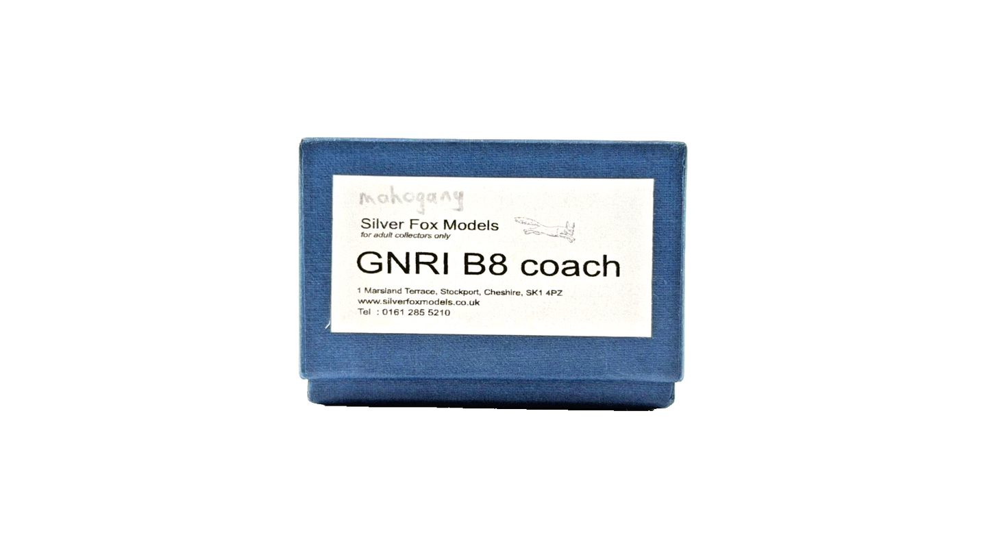 SILVER FOX MODELS OO GAUGE - GNRI NORTHERN IRISH RAIL B8 BUFFET CAR MAHOGANY 266