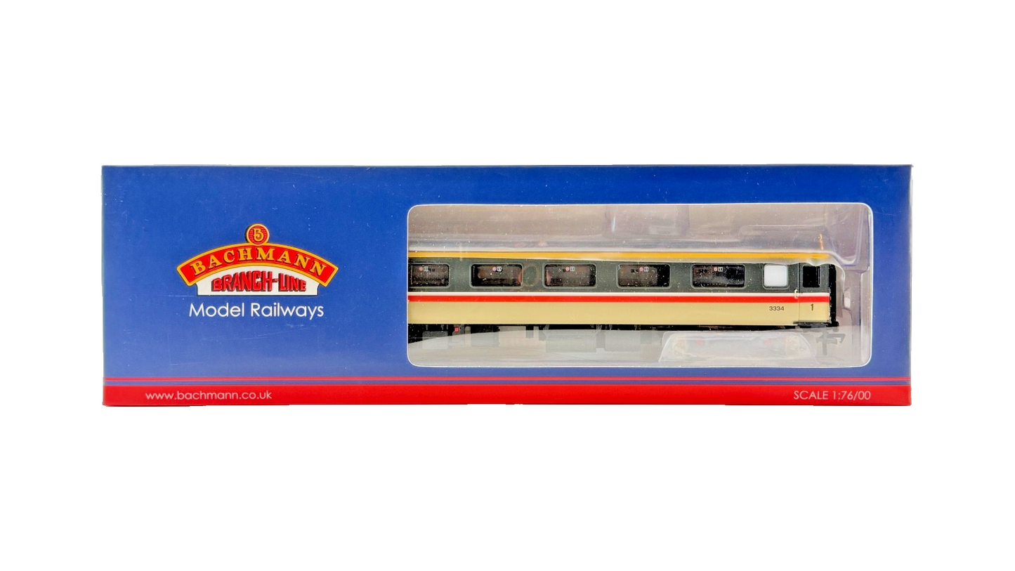 BACHMANN OO GAUGE - 39-652 - BR MK2F FO FIRST OPEN COACH INTERCITY LIVERY
