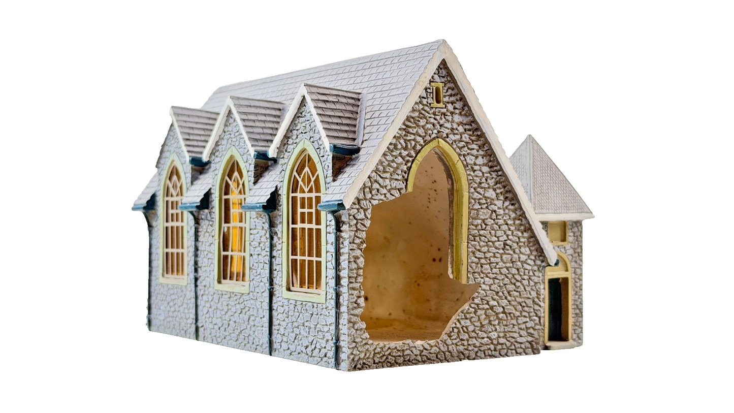 HORNBY SKALEDALE OO GAUGE - R8517 - OLD SCHOOL HOUSE - UNBOXED WITH DAMAGE