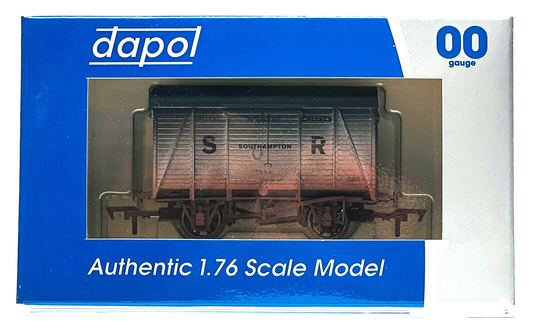 DAPOL 00 GAUGE - ROYAL ATLANTIC CRUISES SOUTHAMPTON 053 (W) (SIMPLY SOUTHERN)