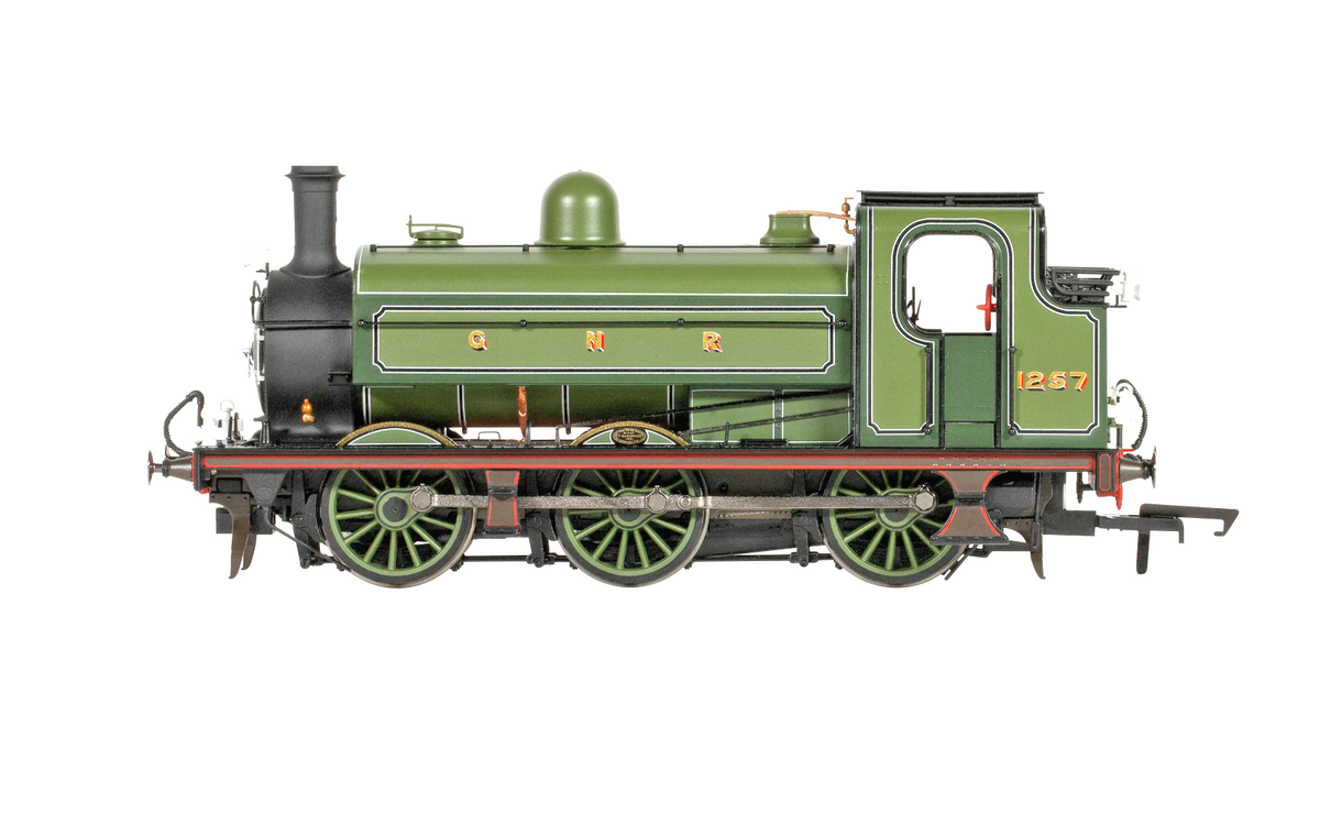 HORNBY OO GAUGE - R30365 - GNR GREEN CLASS J13 0-6-0ST LOCOMOTIVE 1257 - NEW