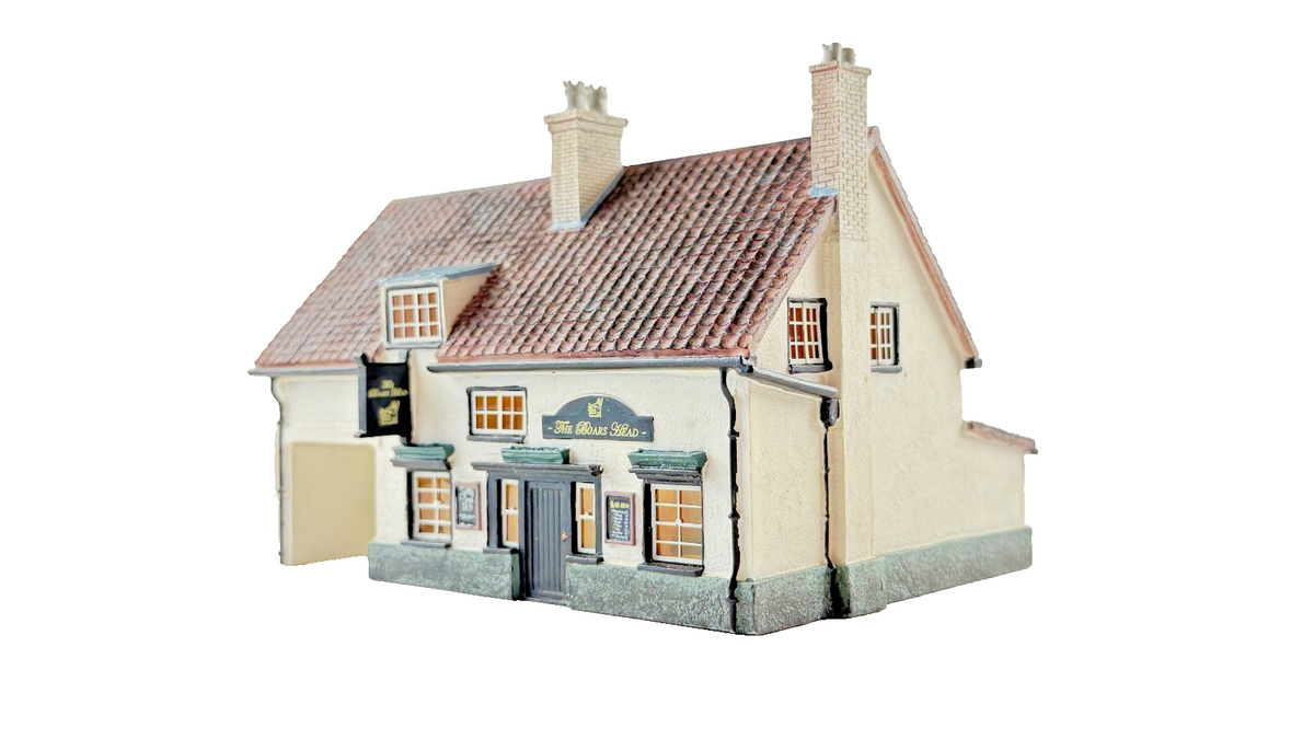 HORNBY OO GAUGE SKALEDALE - R8566 - THE BOAR'S HEAD PUB - BOXED