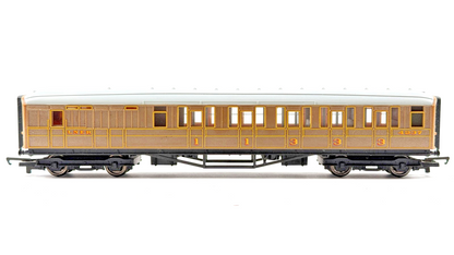 HORNBY OO GAUGE RAKE OF 3 LNER TEAK GRESLEY PASSENGER COACHES UNBOXED