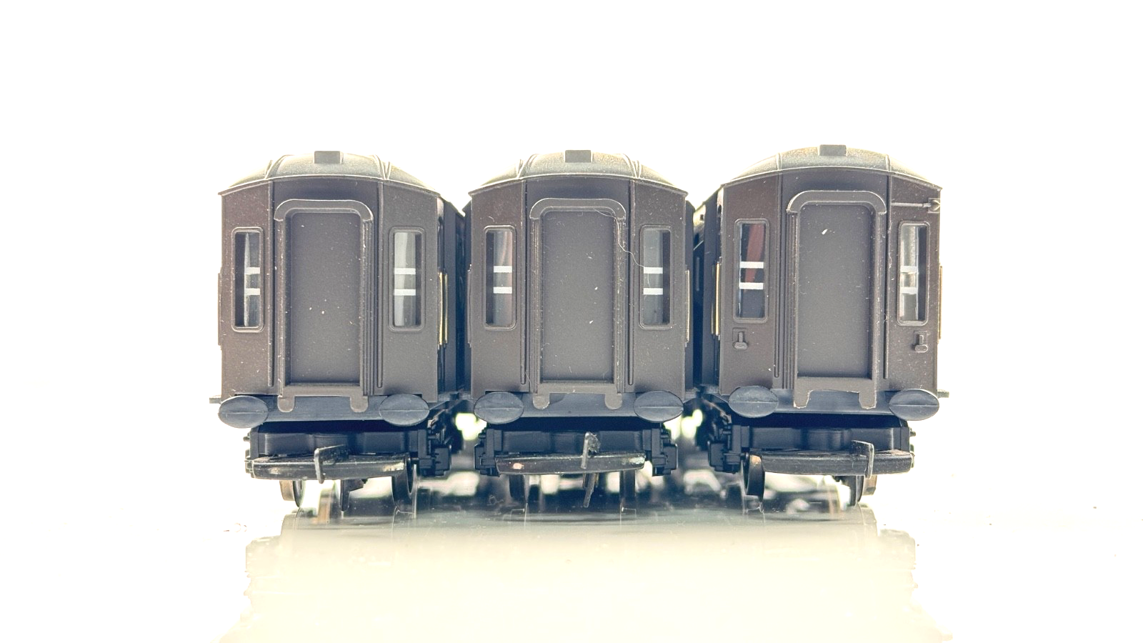 HORNBY 00 GAUGE - RAKE OF 3 PULLMAN QUEEN OF SCOTS PASSENGER COACHES - UNBOXED