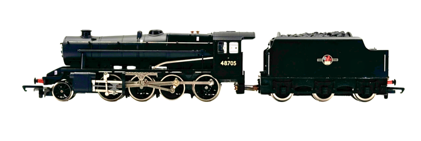 HORNBY 00 GAUGE - R325 - BR BLACK 2-8-0 CLASS 8F LOCOMOTIVE 48705 - INC BOX