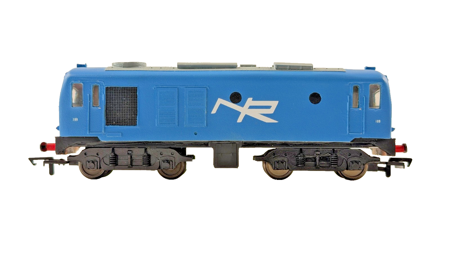 SILVER FOX MODELS OO GAUGE - NIR NORTHERN IRISH RAIL METROPOLITAN VICKERS 109