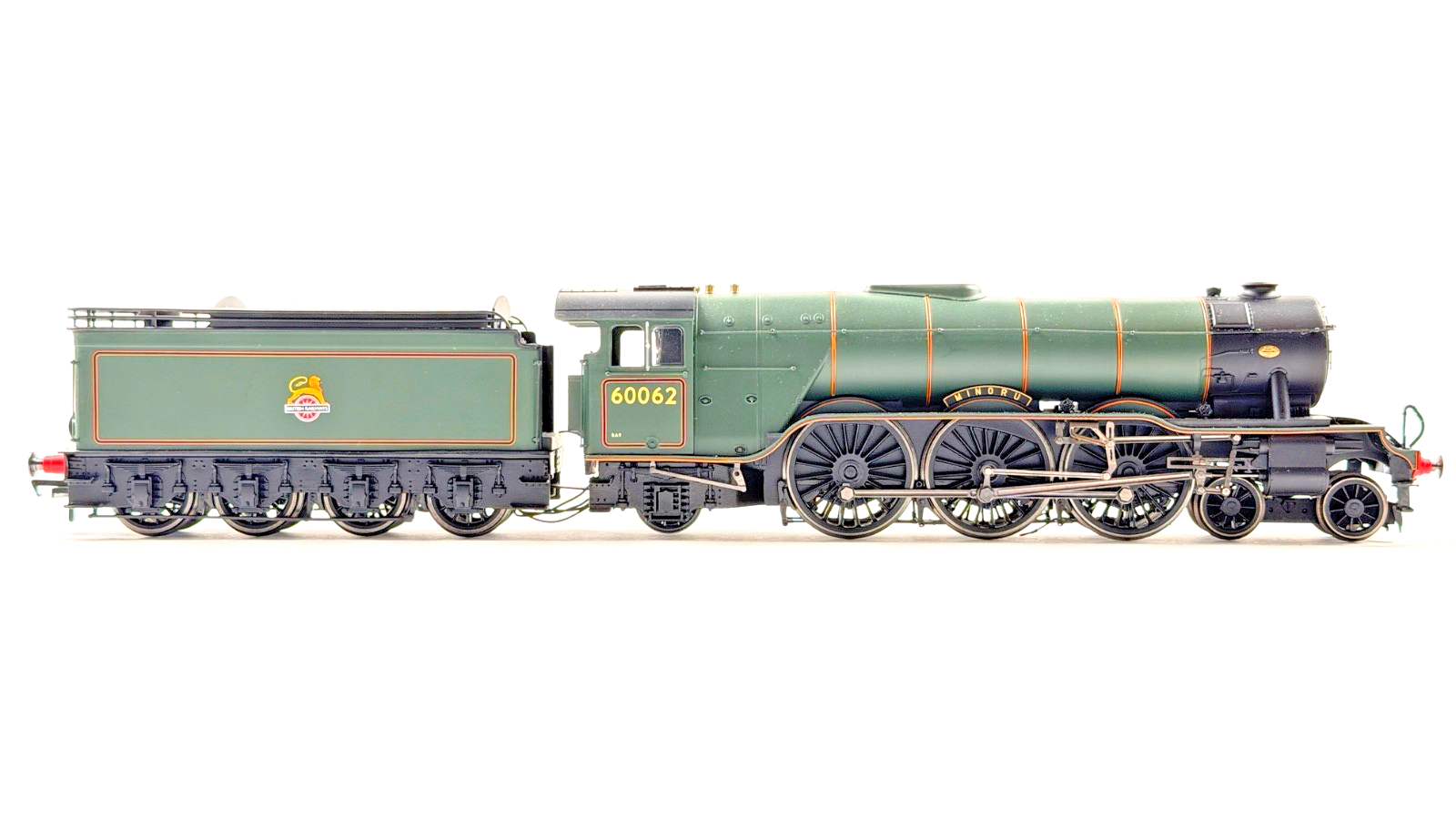 HORNBY 00 GAUGE - R3312 - BR 4-6-2 CLASS A3 LOCOMOTIVE 60062 MINORU BOXED
