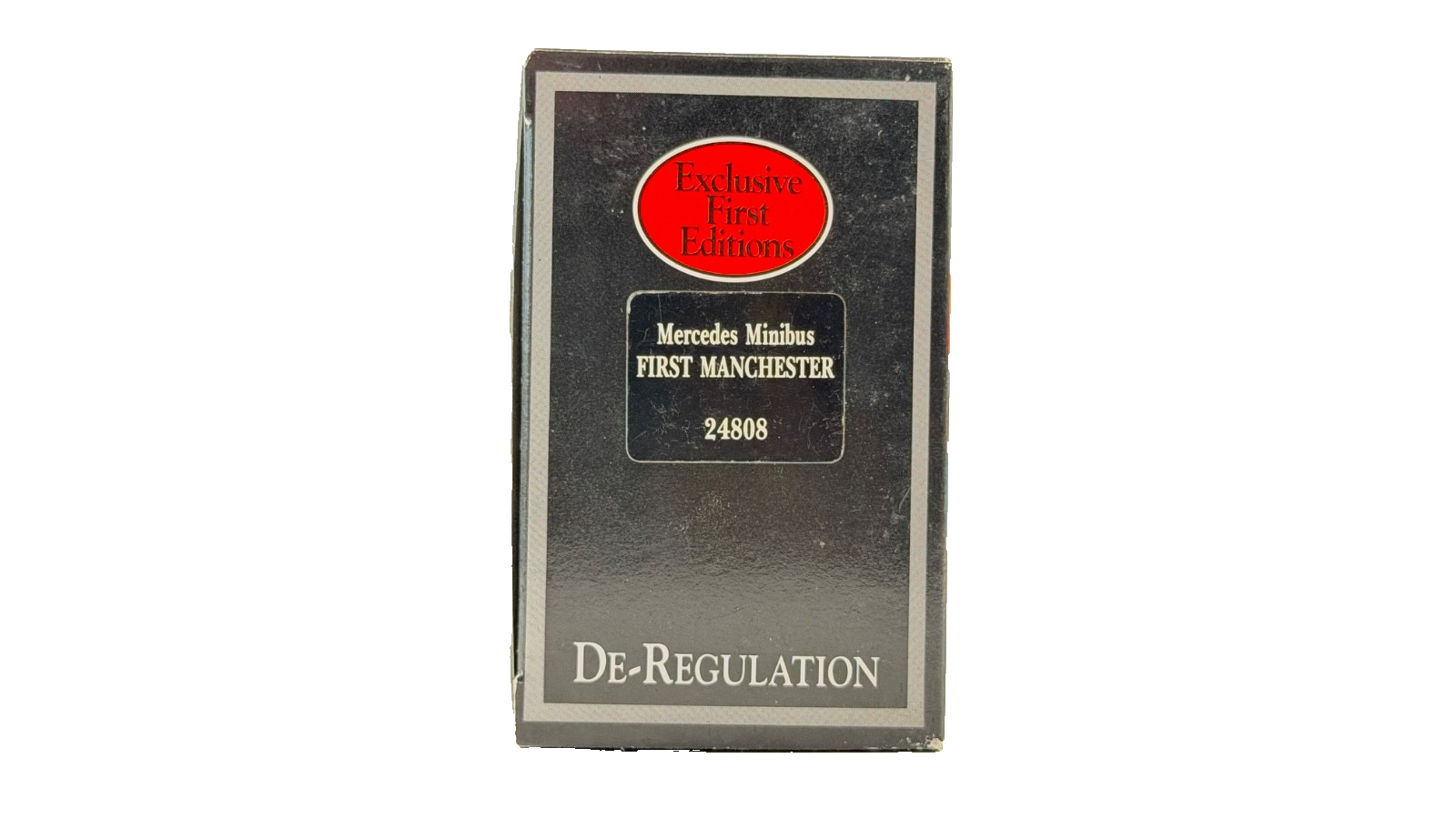 EFE 1/76 SCALE - 24808 - MERCEDES MINIBUS FIRST MANCHESTER - BOXED